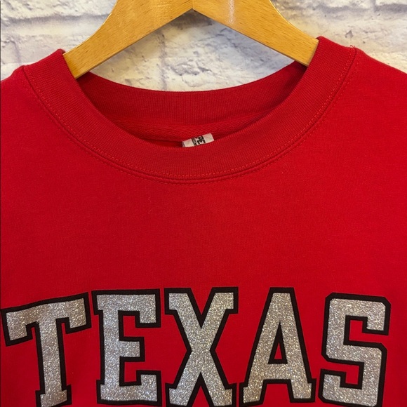 Texas Tech University Red Crewneck Sweatshirt Glitter Letter Graphic Size Large - Picture 5 of 11